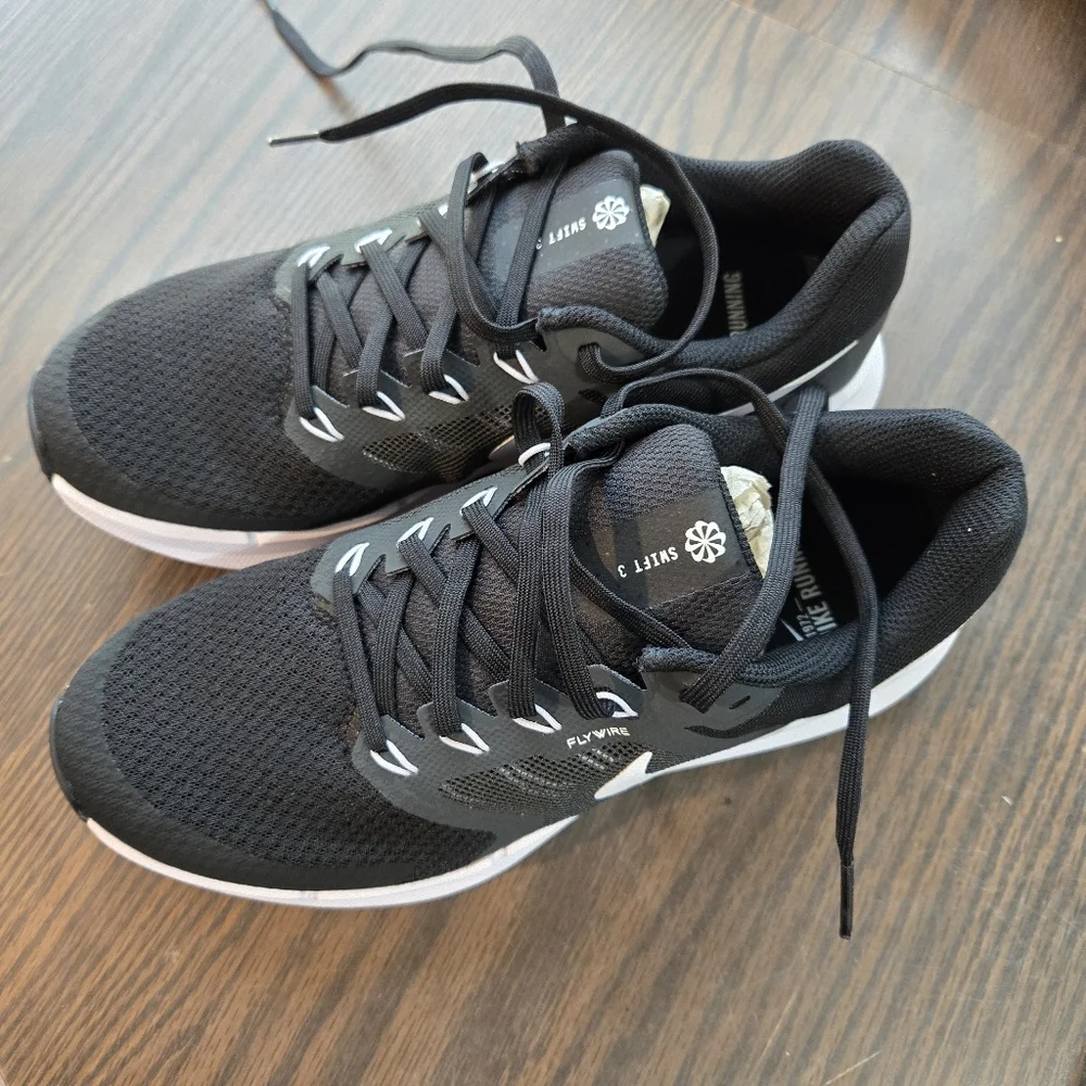 NWOT Nike Run Swift 3 Men's Road Running Shoes